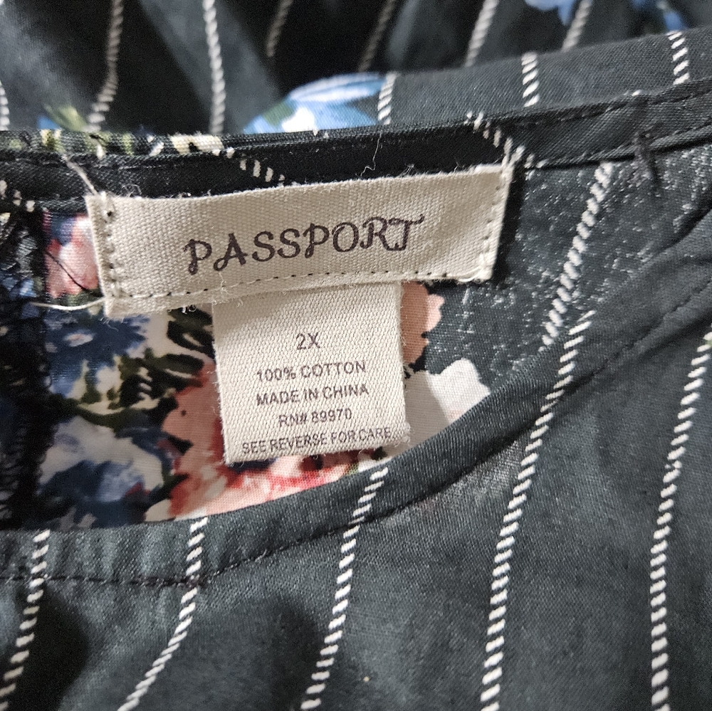 Passport Floral Bell Sleeve Dress 2X - Picture 4 of 4